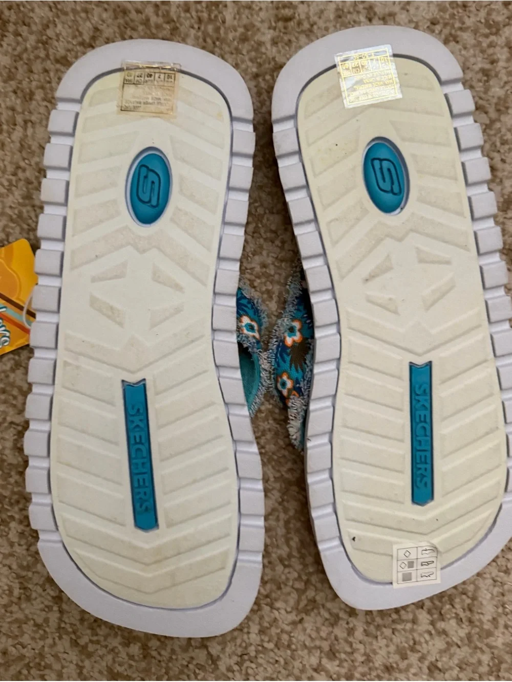 Skechers slip sandals